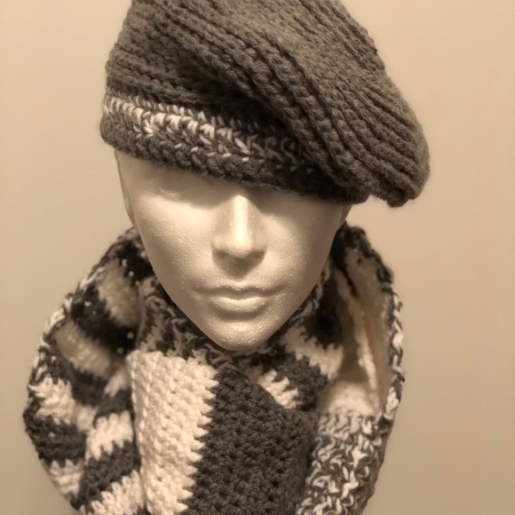 Unisex Crochet hat set. Handmade. - Picture 8 of 8